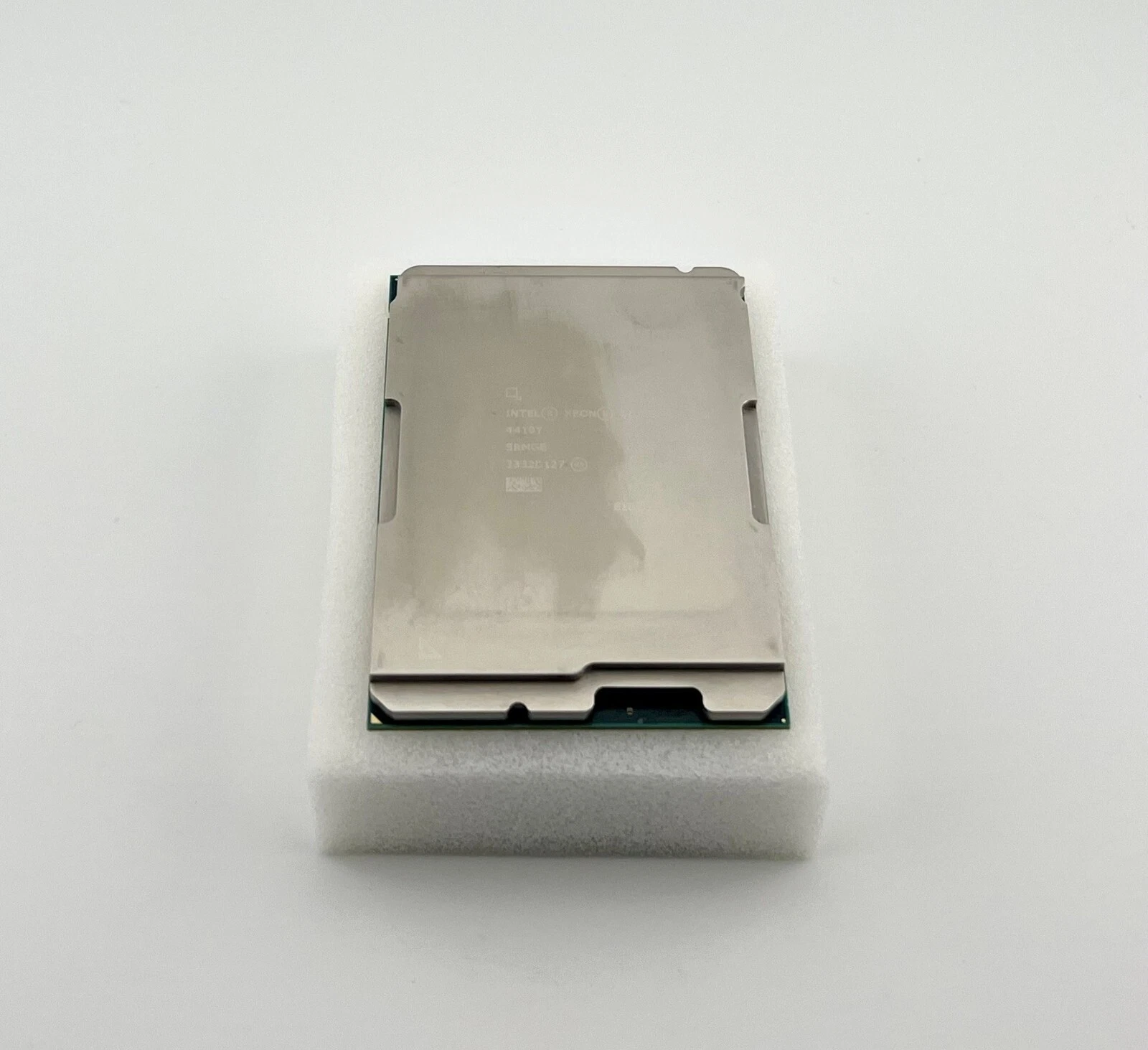 HPE Intel Xeon-Platinum 8468