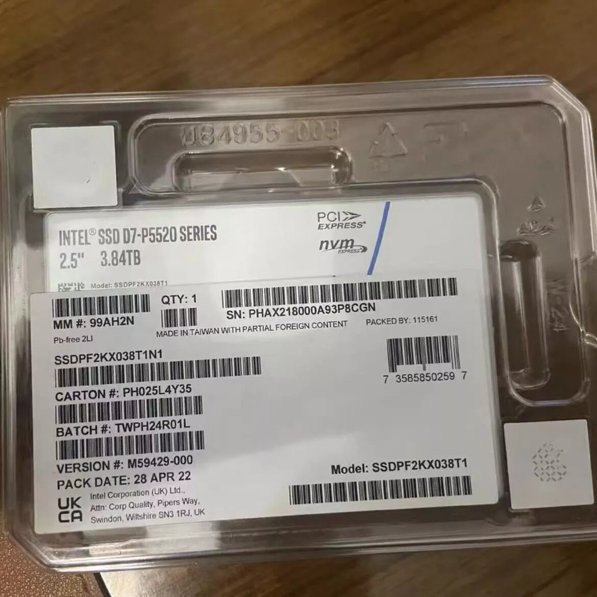 SOLIDIGM SSDPF2KX038T1N1 D7-P5520 3.84tb PCIe 4.0 tlc 2.5inch SSD